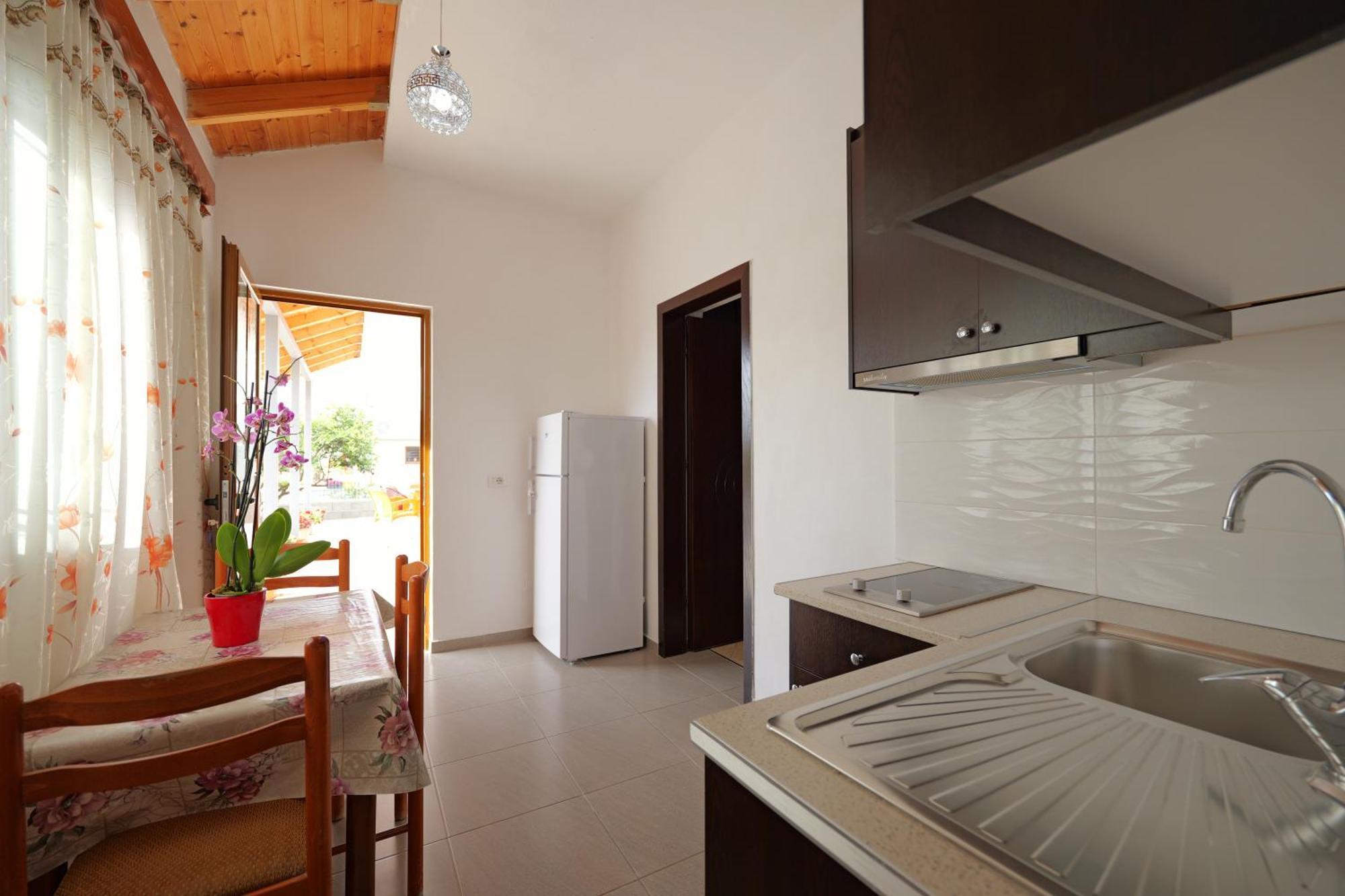 Brahimi Guest House Ксамил Екстериор снимка