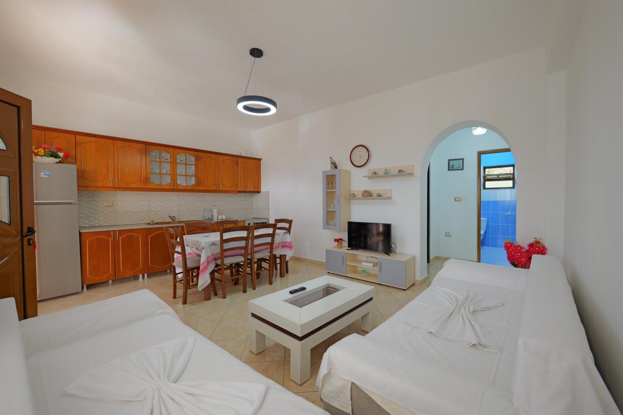 Brahimi Guest House Ксамил Екстериор снимка