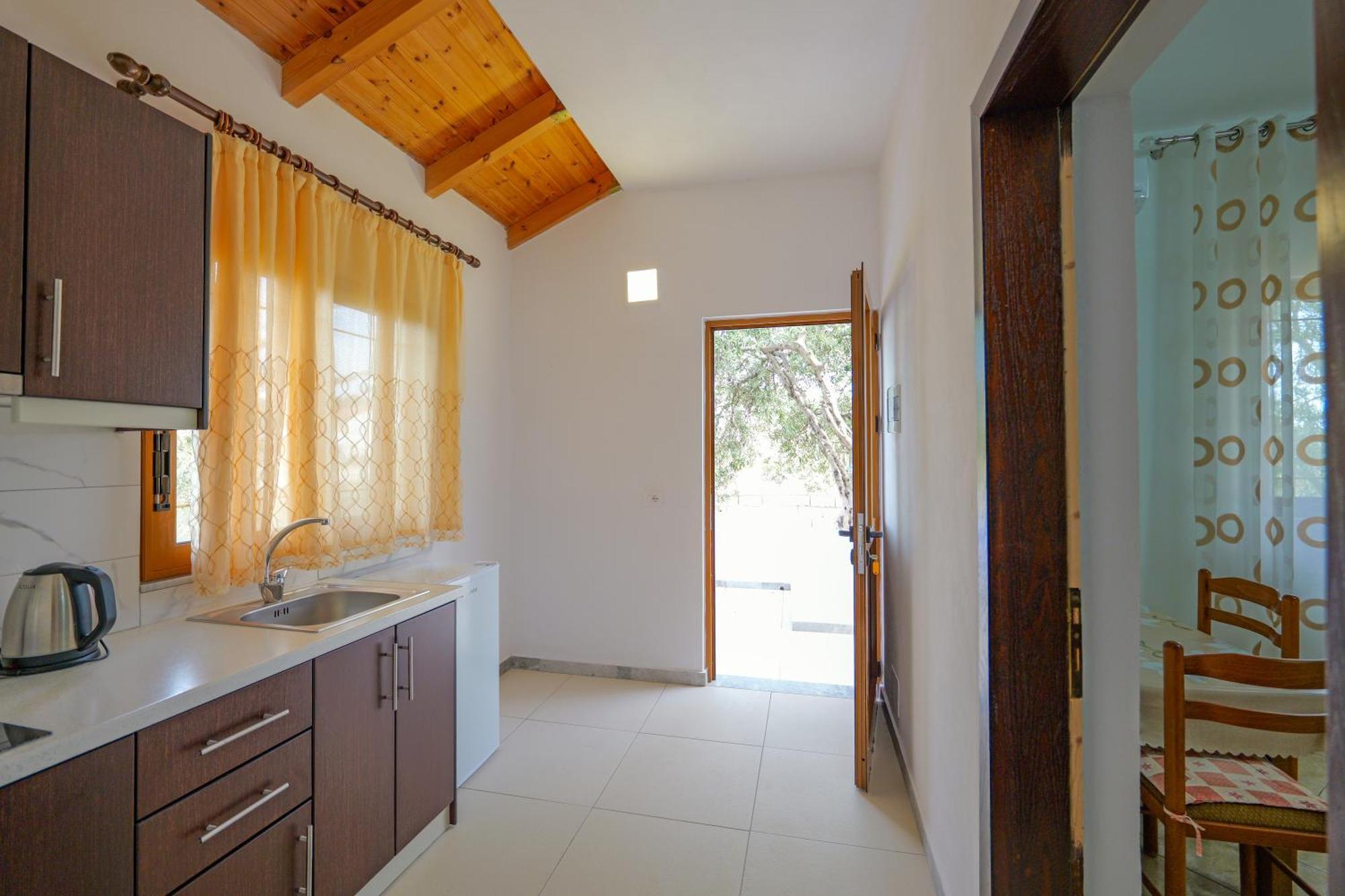 Brahimi Guest House Ксамил Екстериор снимка